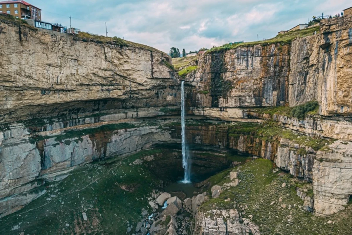 Водопад Тобот